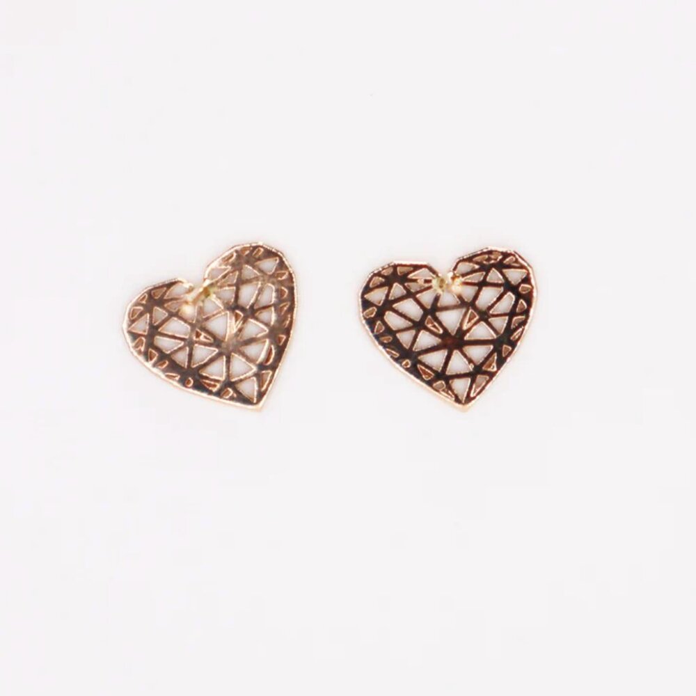18k Yellow Gold Heart Earrings - Picture 4 of 5